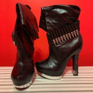 Bullet boots with gun heel